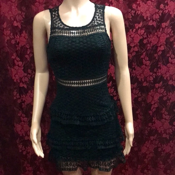 AQUA black XS embroidered mini dress. - Picture 10 of 11